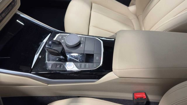 Used 2019 BMW 330i Sedan w/ Premium Package image 30