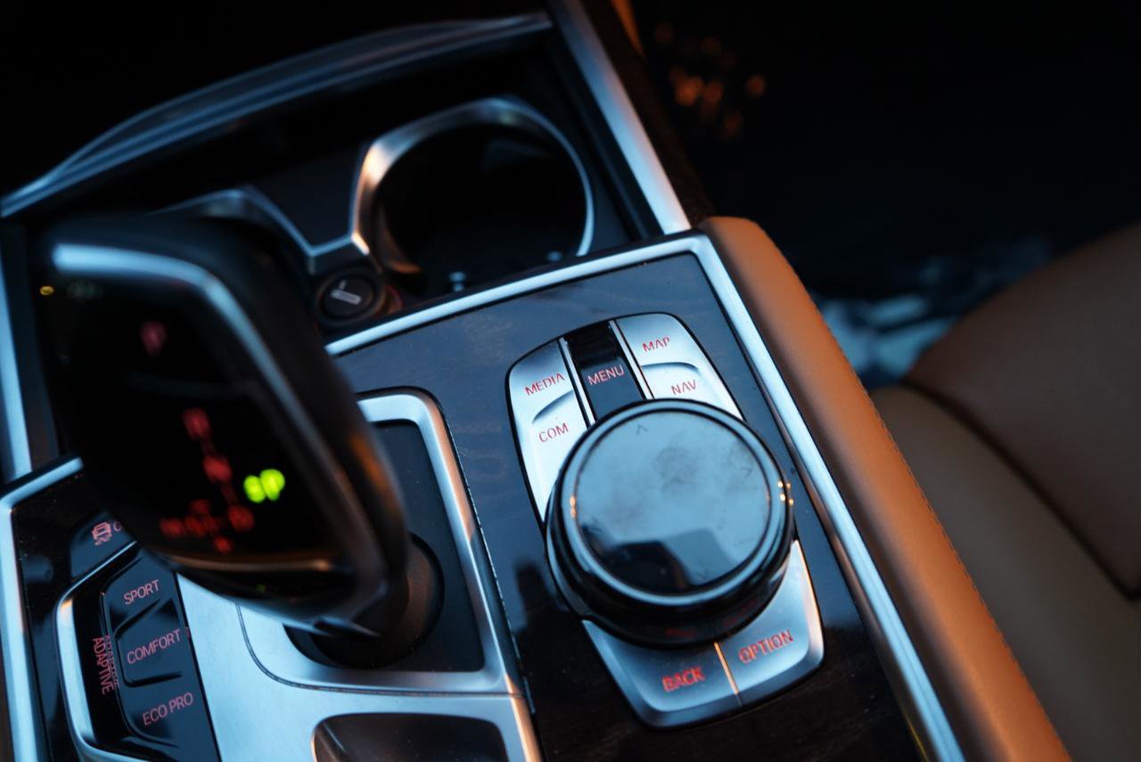 Used 2018 BMW 750i xDrive image 56