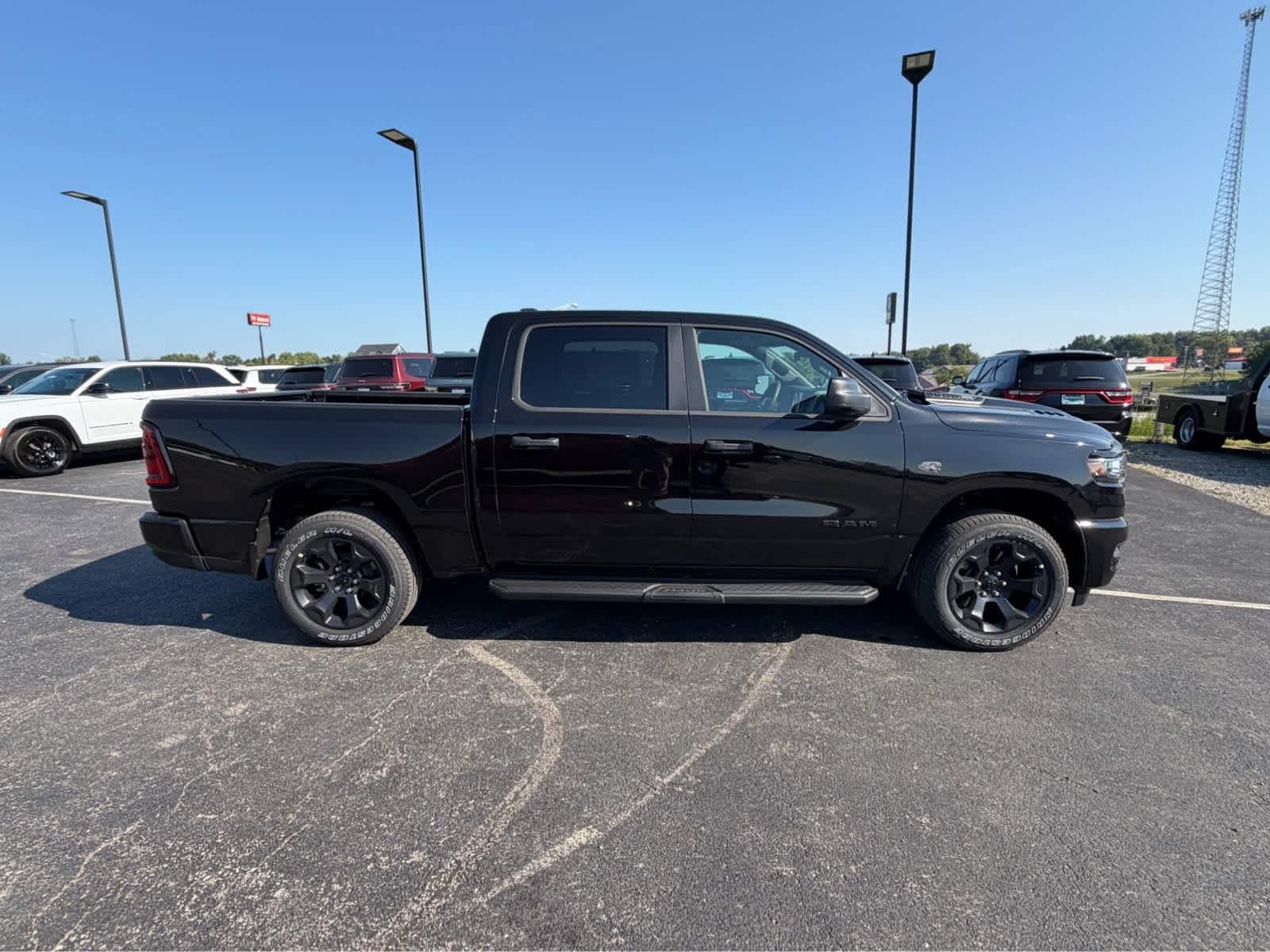 New 2027 RAM 1500 Express AWD/4WD image 5