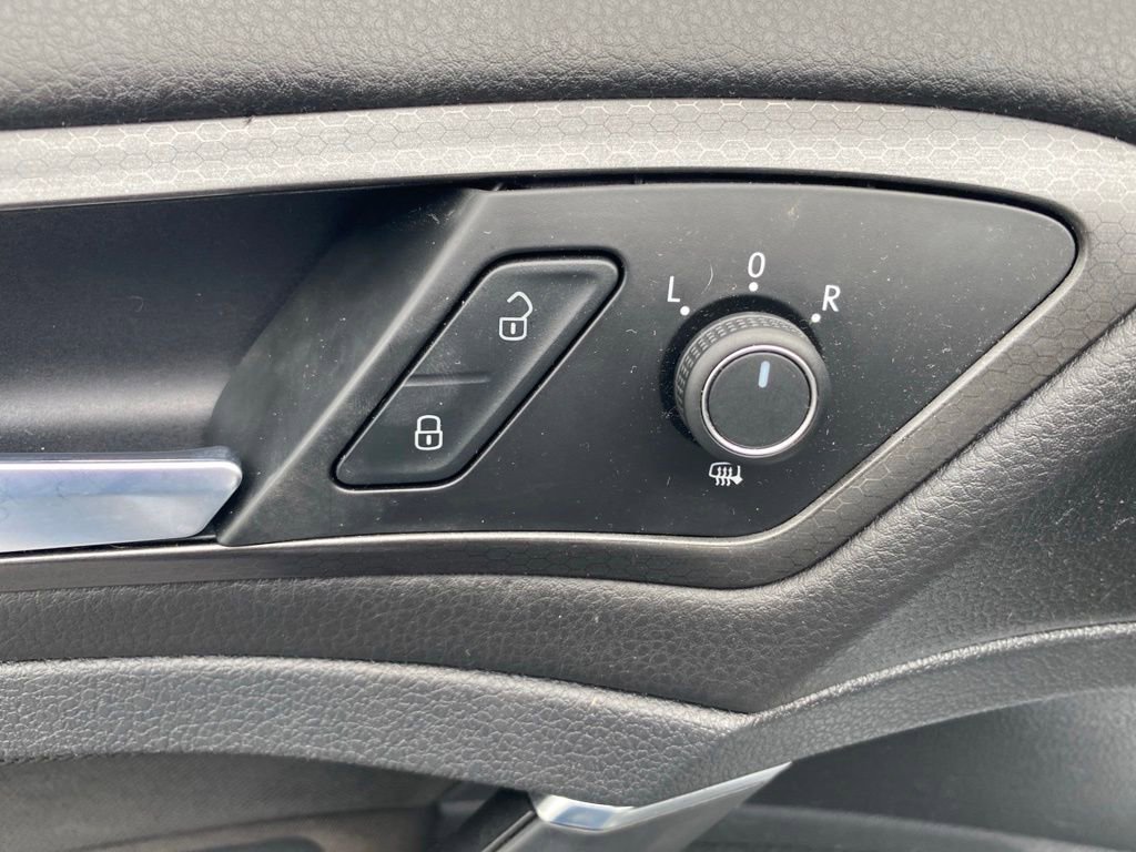Used 2018 Volkswagen GTI S FWD image 14