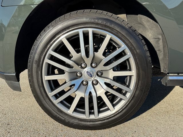 Used 2022 Ford Expedition Max Limited image 13