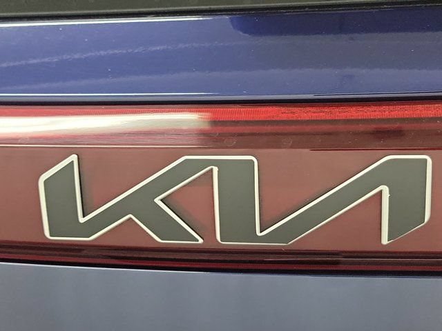 Used 2024 Kia Seltos EX FWD image 8