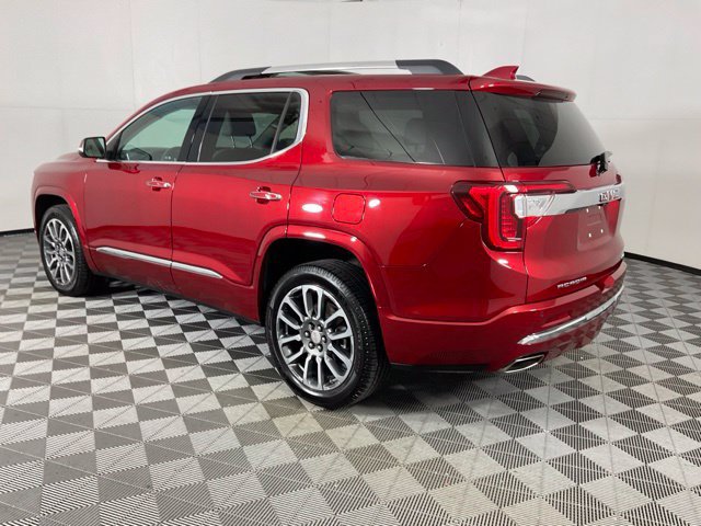 Used 2021 GMC Acadia Denali w/ Denali Ultimate Package AWD/4WD image 4