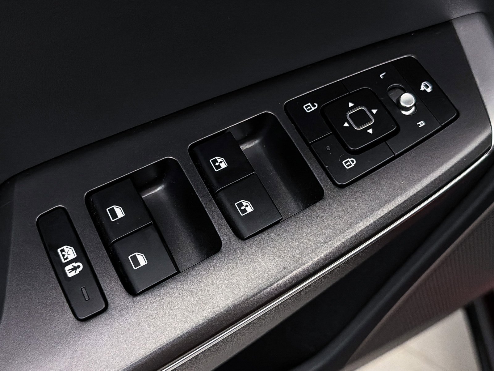 Used 2022 Kia EV6 Wind w/ Wind Technology Package image 19