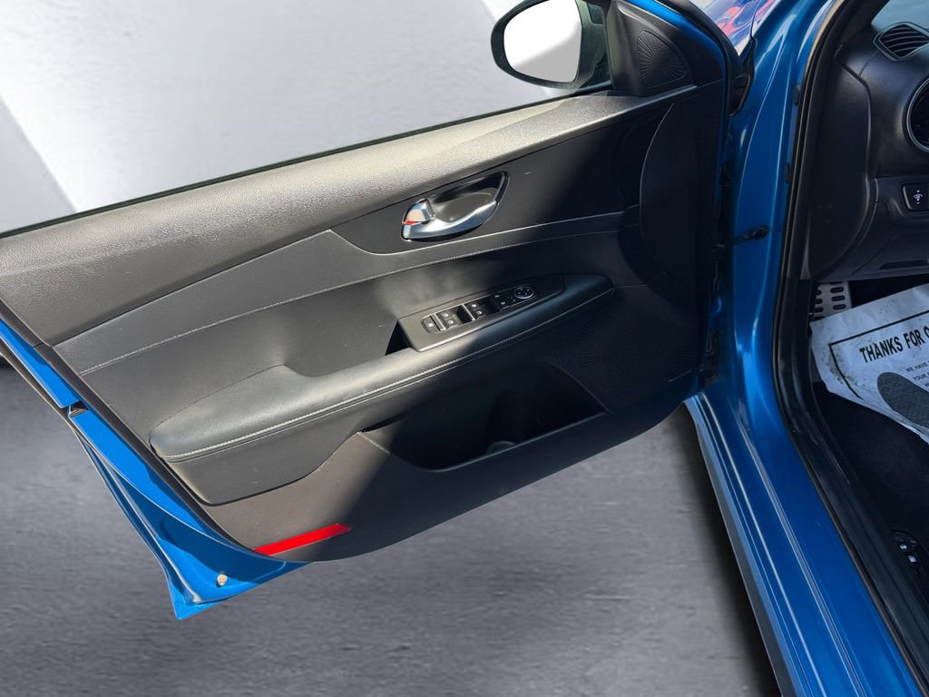 Used 2024 Kia Forte GT-Line w/ GT-Line Premium Package image 9