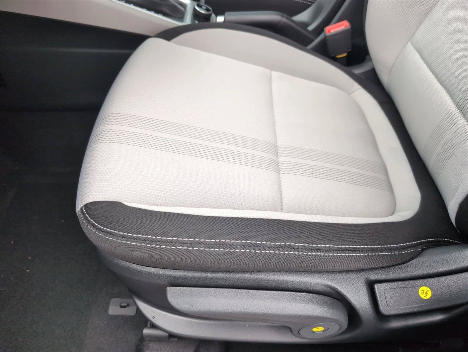 New 2026 Hyundai Venue SEL FWD image 12