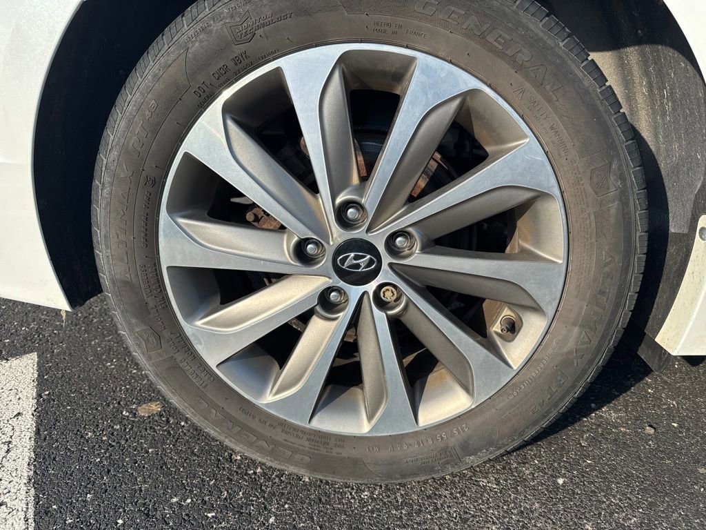 Used 2017 Hyundai Sonata Sport w/ Value Edition Package 02 FWD image 6