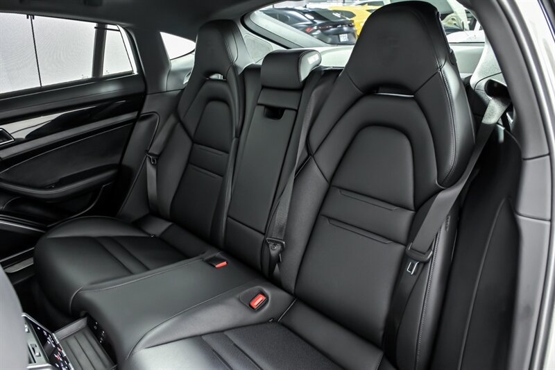 Used 2023 Porsche Panamera 4S AWD/4WD image 21