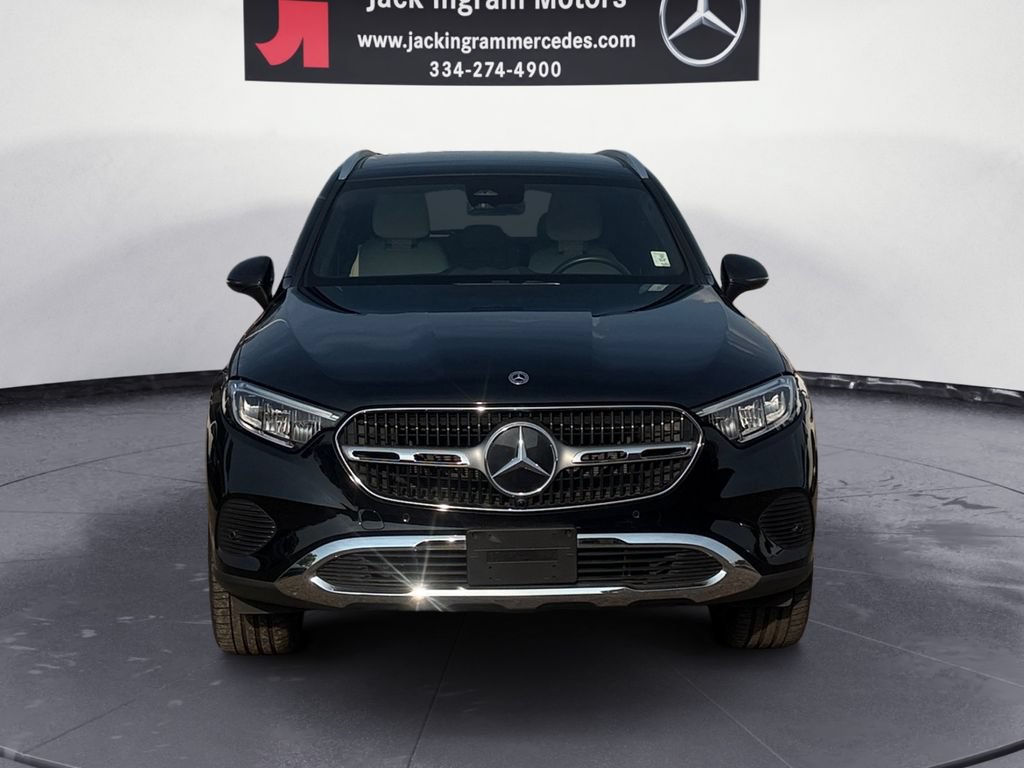 Used 2024 Mercedes-Benz GLC 300 image 8
