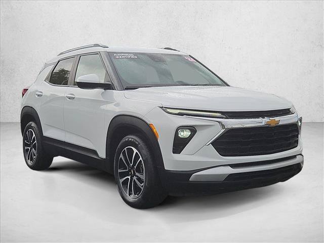 Used 2024 Chevrolet TrailBlazer LT w/ LT Cold Weather Package FWD video 3