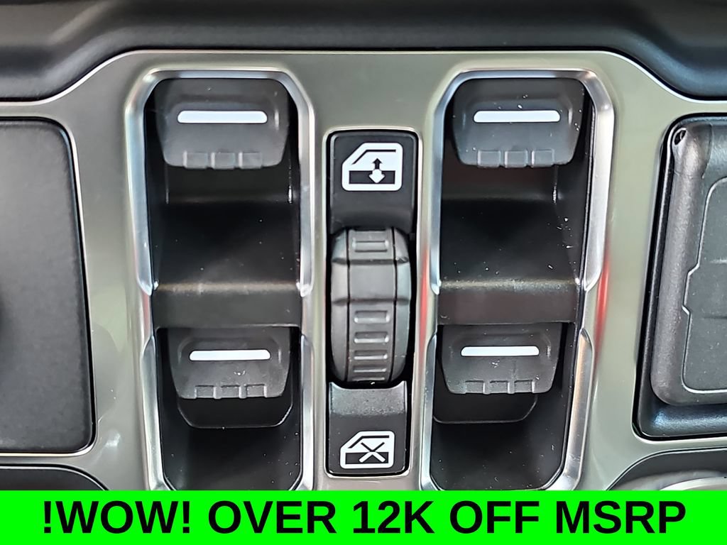 New 2025 Jeep Gladiator Mojave w/ Convenience Group AWD/4WD image 28