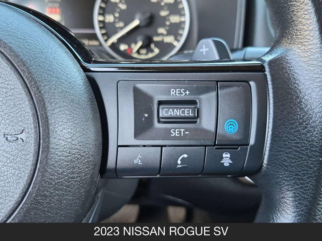 Certified 2023 Nissan Rogue SV FWD image 18