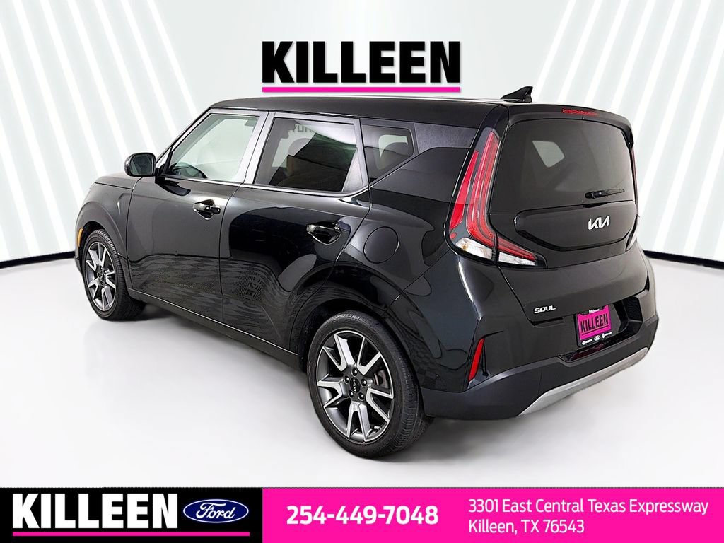 Used 2024 Kia Soul EX w/ Option Group 015 FWD image 7