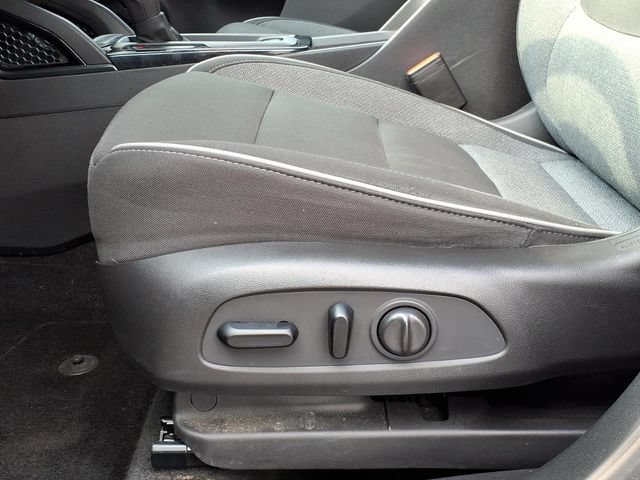 Used 2022 Chevrolet TrailBlazer LT w/ LPO, Blackout Package FWD image 15