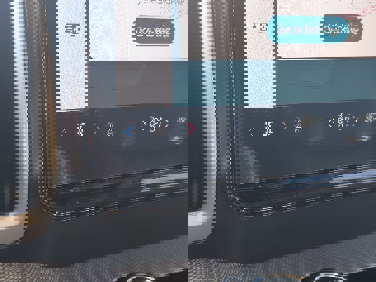 New 2026 Ford Expedition Active image 23