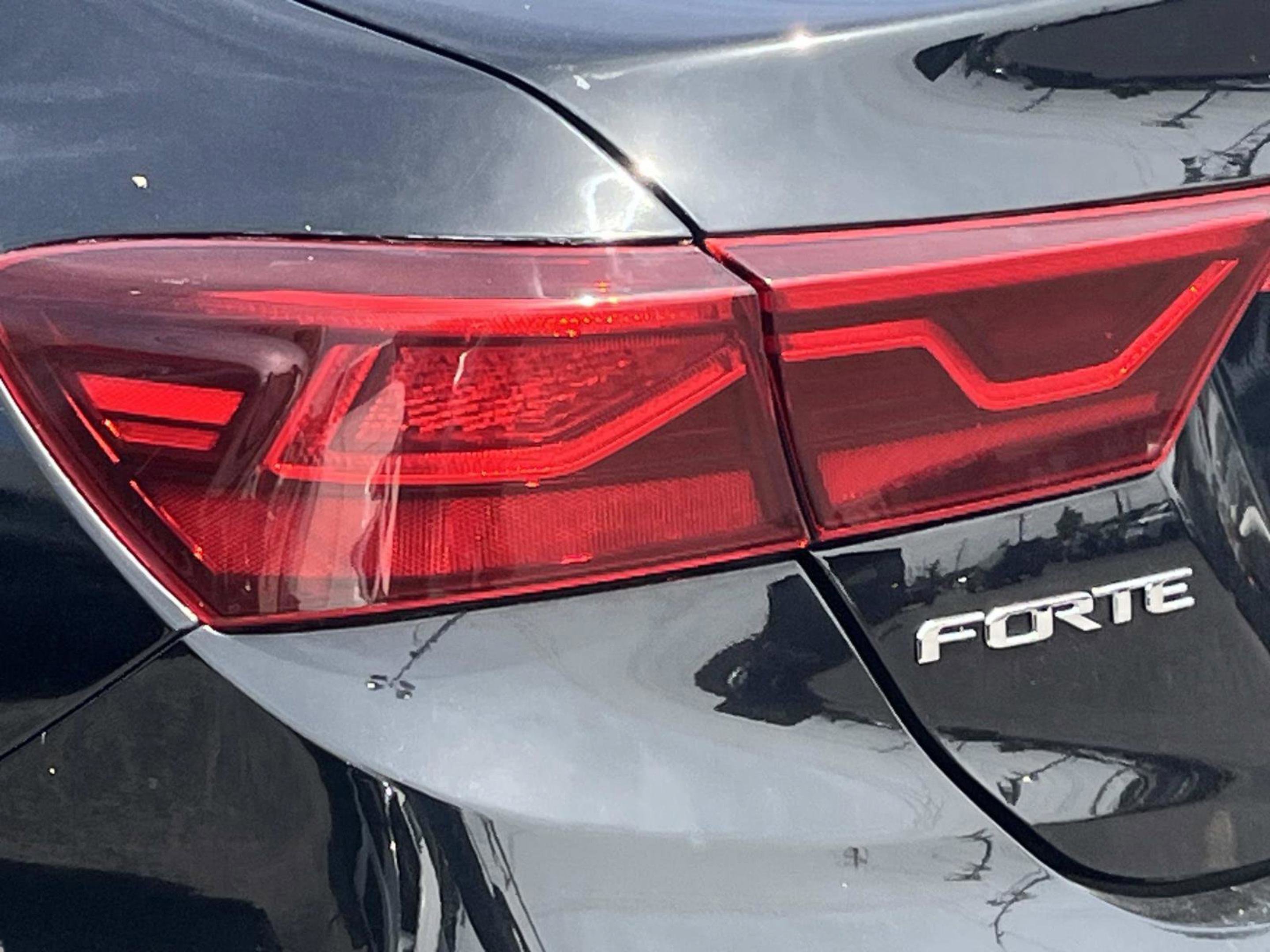 Used 2019 Kia Forte S FWD image 10