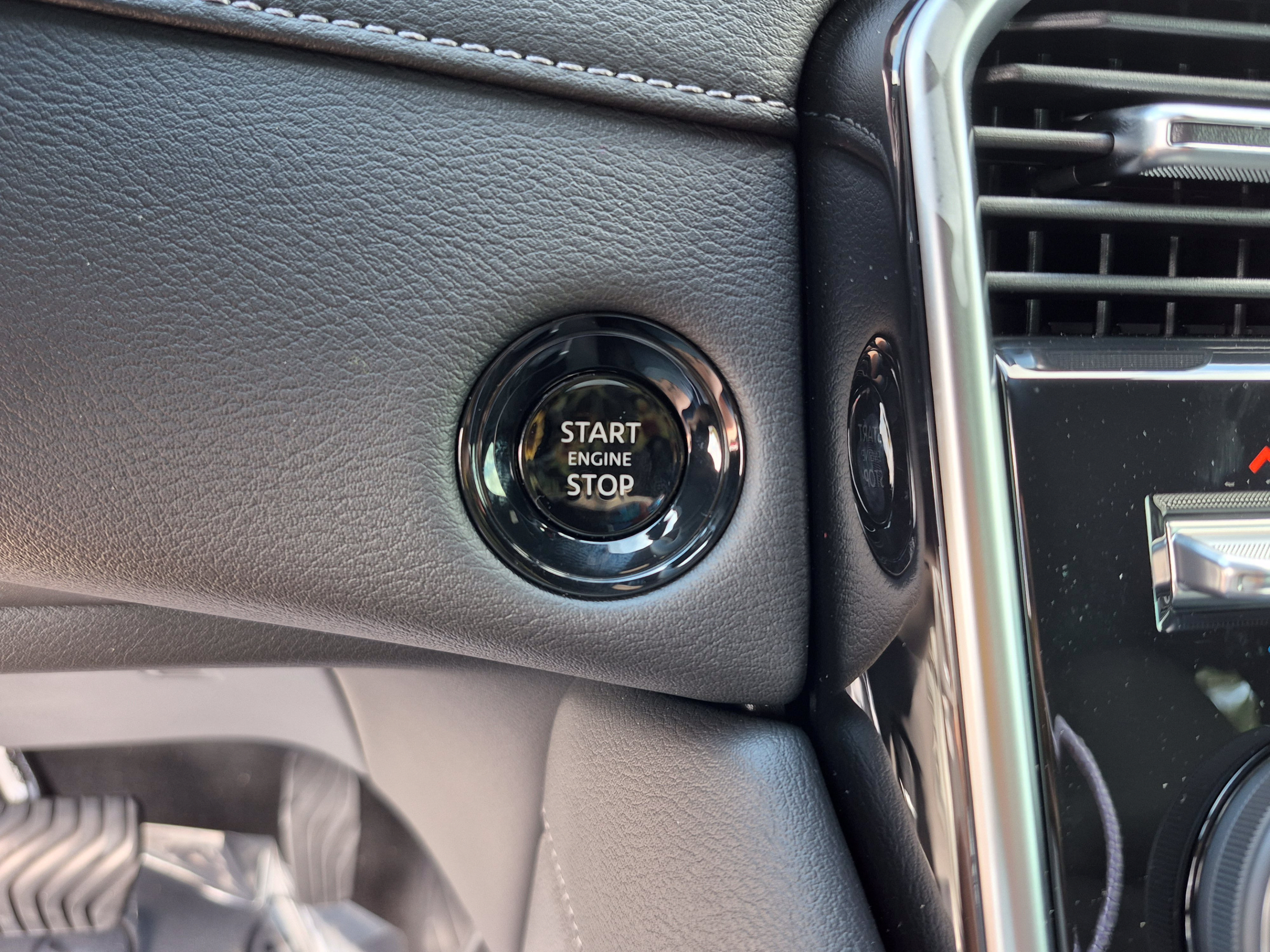 New 2026 Nissan Armada Platinum RWD image 34