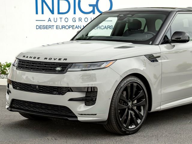 Used 2025 Land Rover Range Rover Sport Dynamic SE image 2