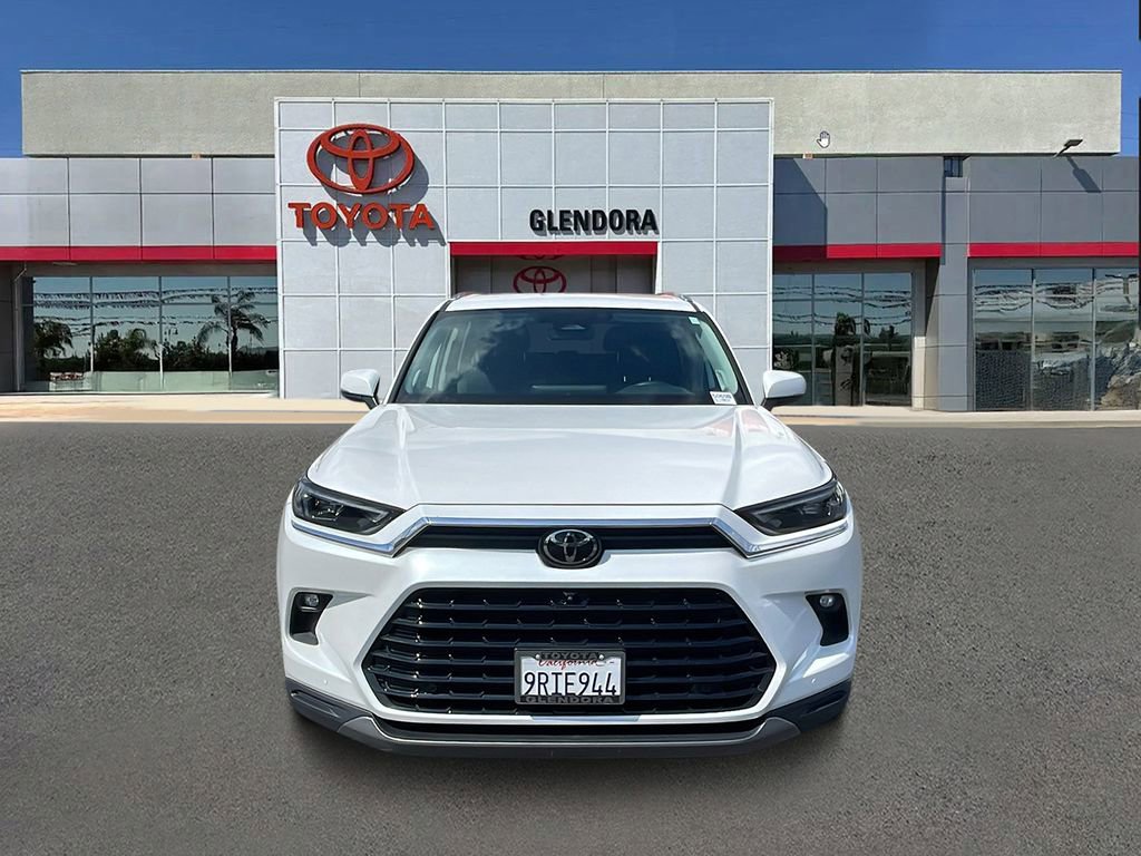 Certified 2024 Toyota Grand Highlander XLE image 8