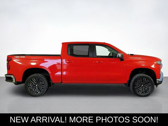Used 2021 Chevrolet Silverado 1500 LT image 2