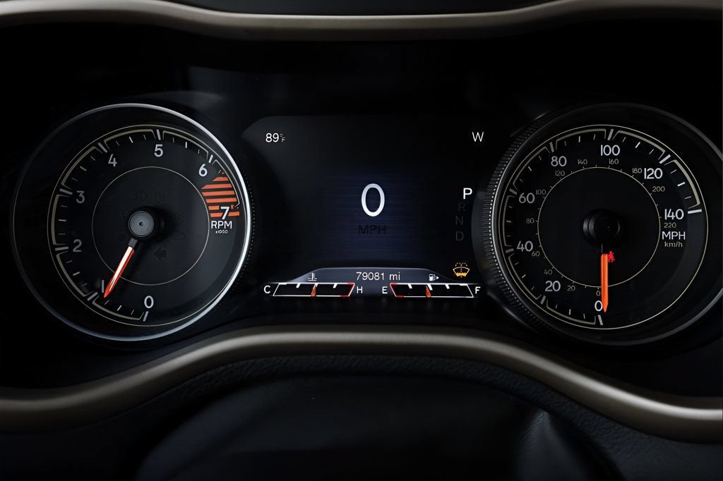 Used 2018 Jeep Cherokee Limited FWD image 32