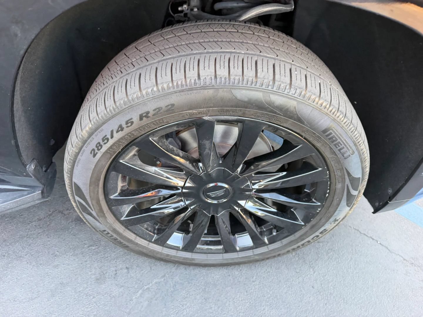 Used 2023 Cadillac Escalade Premium Luxury RWD image 40