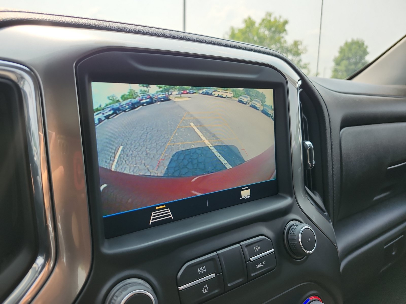 Used 2022 Chevrolet Silverado 1500 RST AWD/4WD image 19