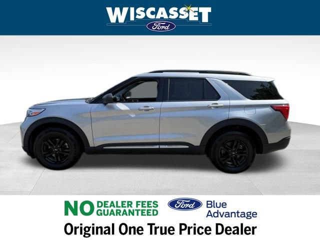 Certified 2022 Ford Explorer XLT w/ Equipment Group 202A image 2