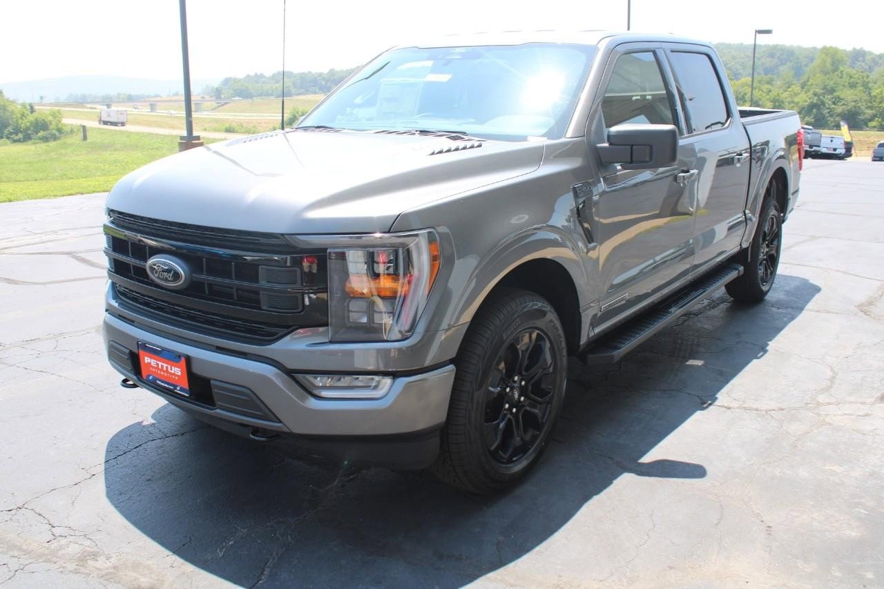New 2022 Ford F150 XLT w/ XLT Black Appearance Package image 7