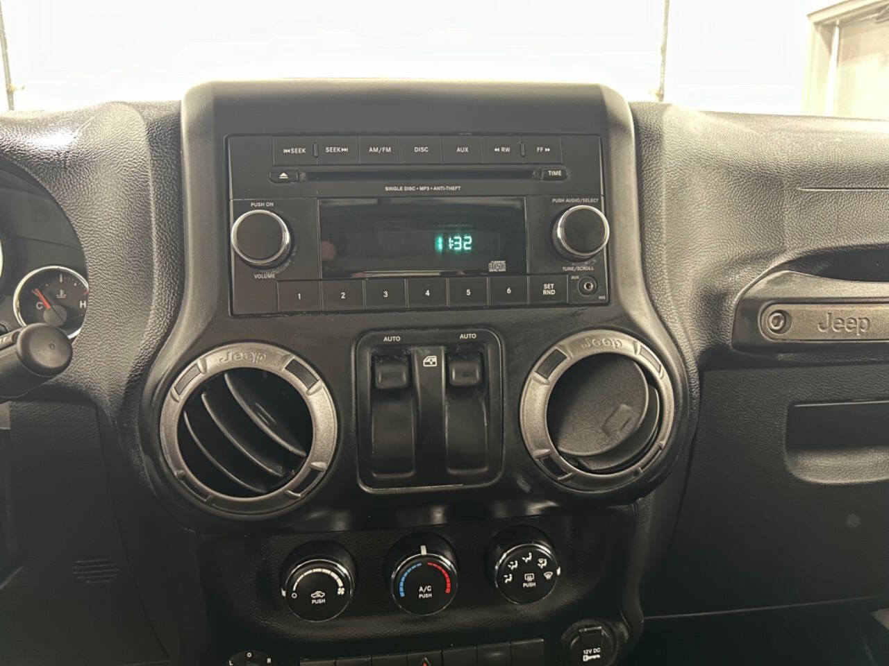 Used 2013 Jeep Wrangler Sport image 8