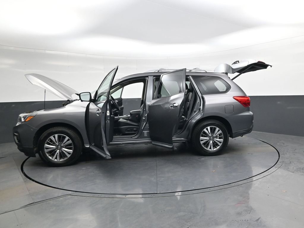 Used 2019 Nissan Pathfinder SL image 43