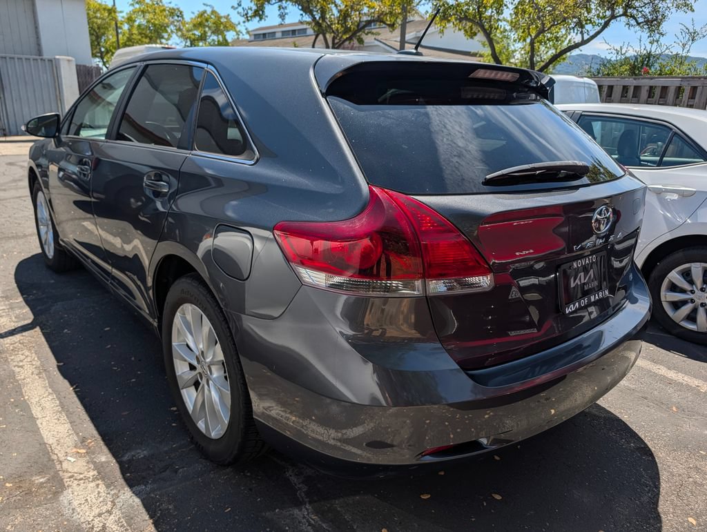 Used 2013 Toyota Venza LE FWD image 4
