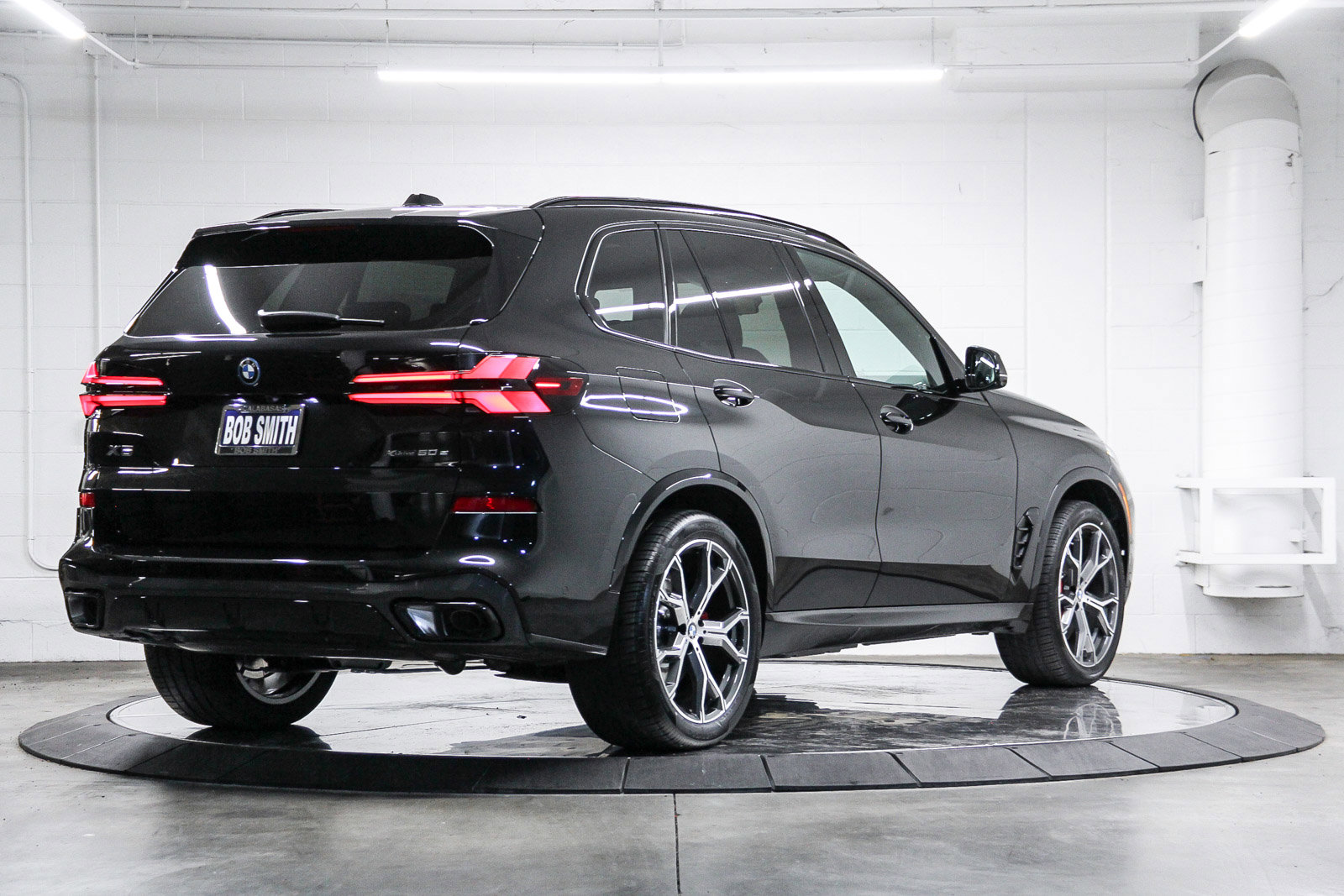 New 2026 BMW X5 xDrive50e AWD/4WD image 6