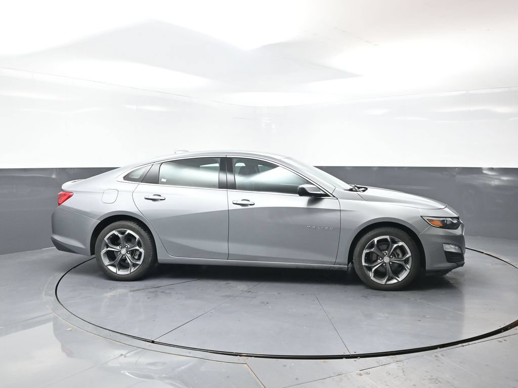 Used 2024 Chevrolet Malibu LT FWD image 3