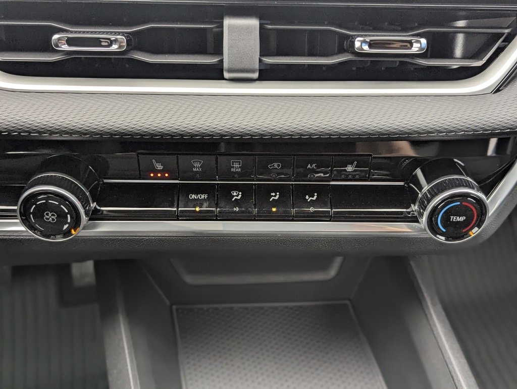 New 2026 Chevrolet Equinox LT image 25