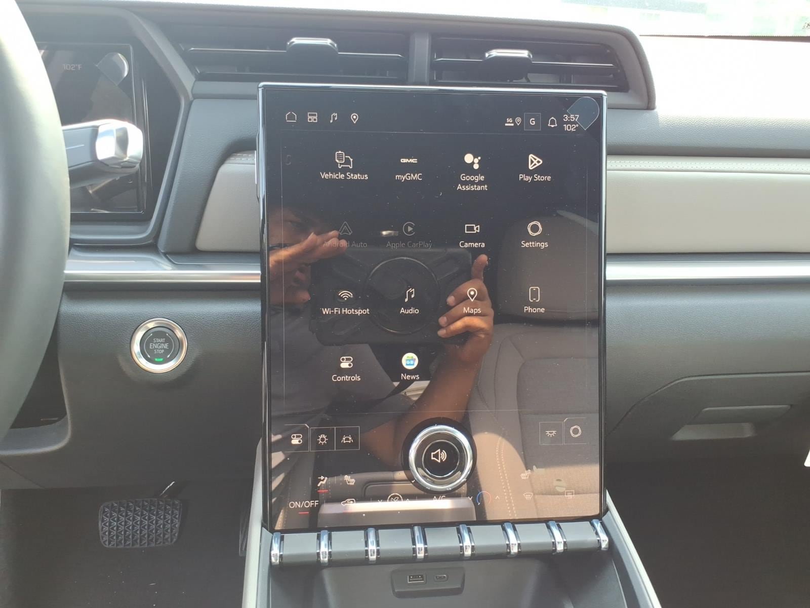 New 2026 GMC Terrain Elevation FWD image 16