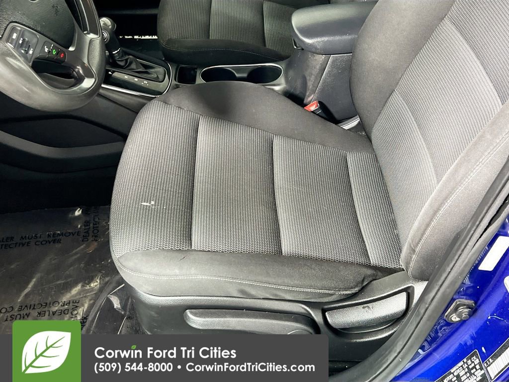 Used 2017 Kia Forte LX image 22