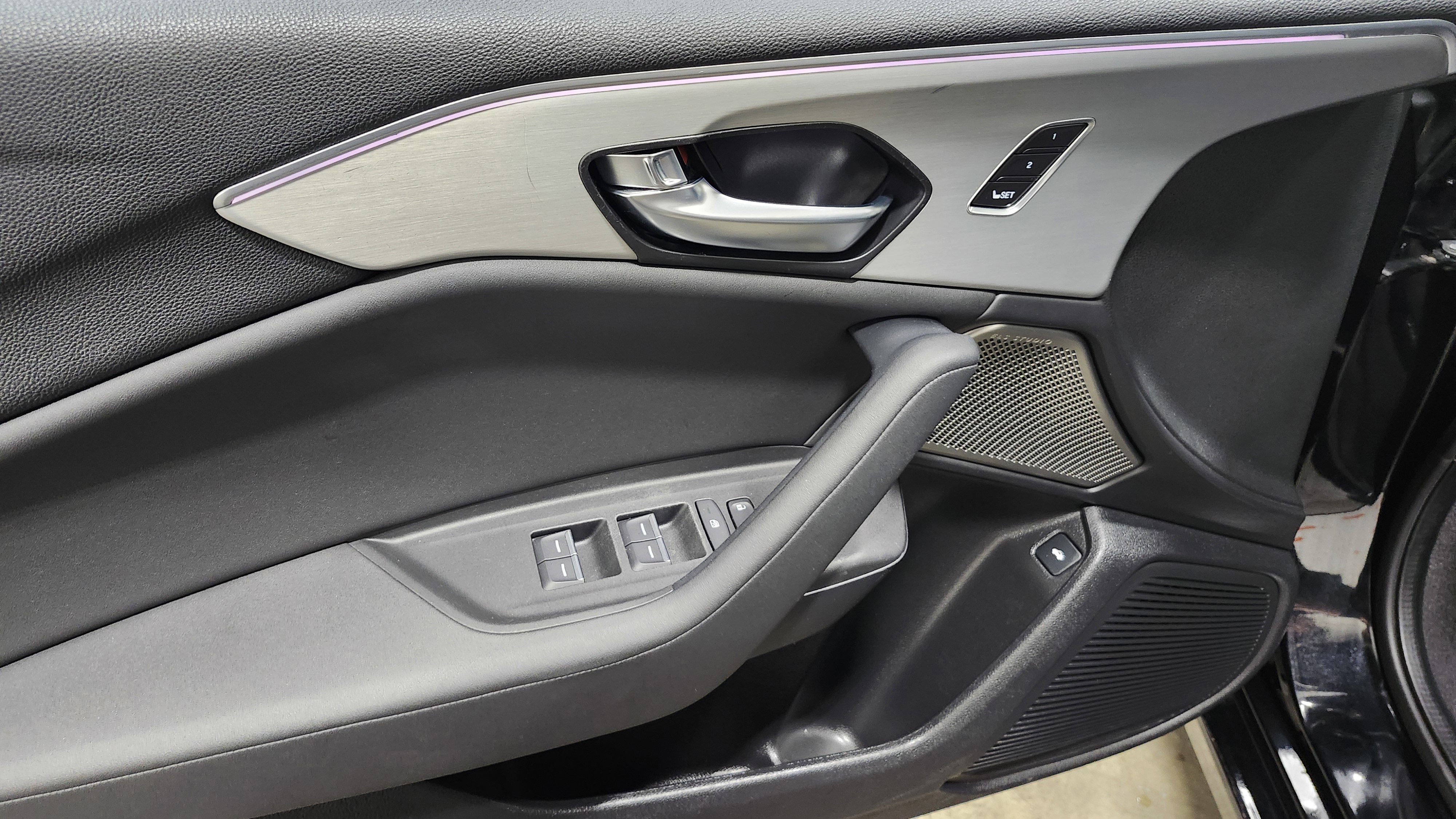 Used 2023 Acura TLX w/ Technology Package image 27