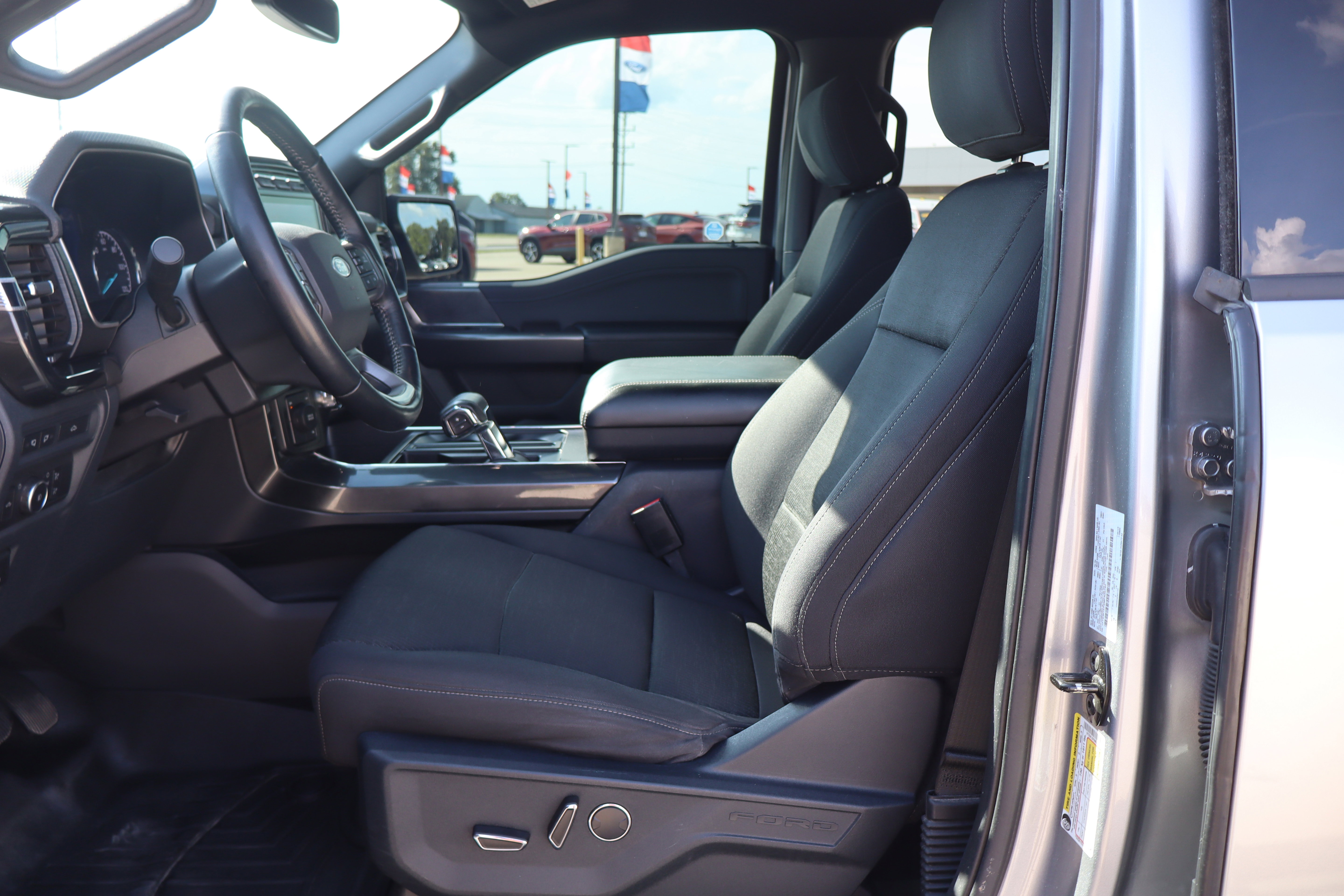 Used 2021 Ford F150 XLT w/ Equipment Group 302A High AWD/4WD image 10