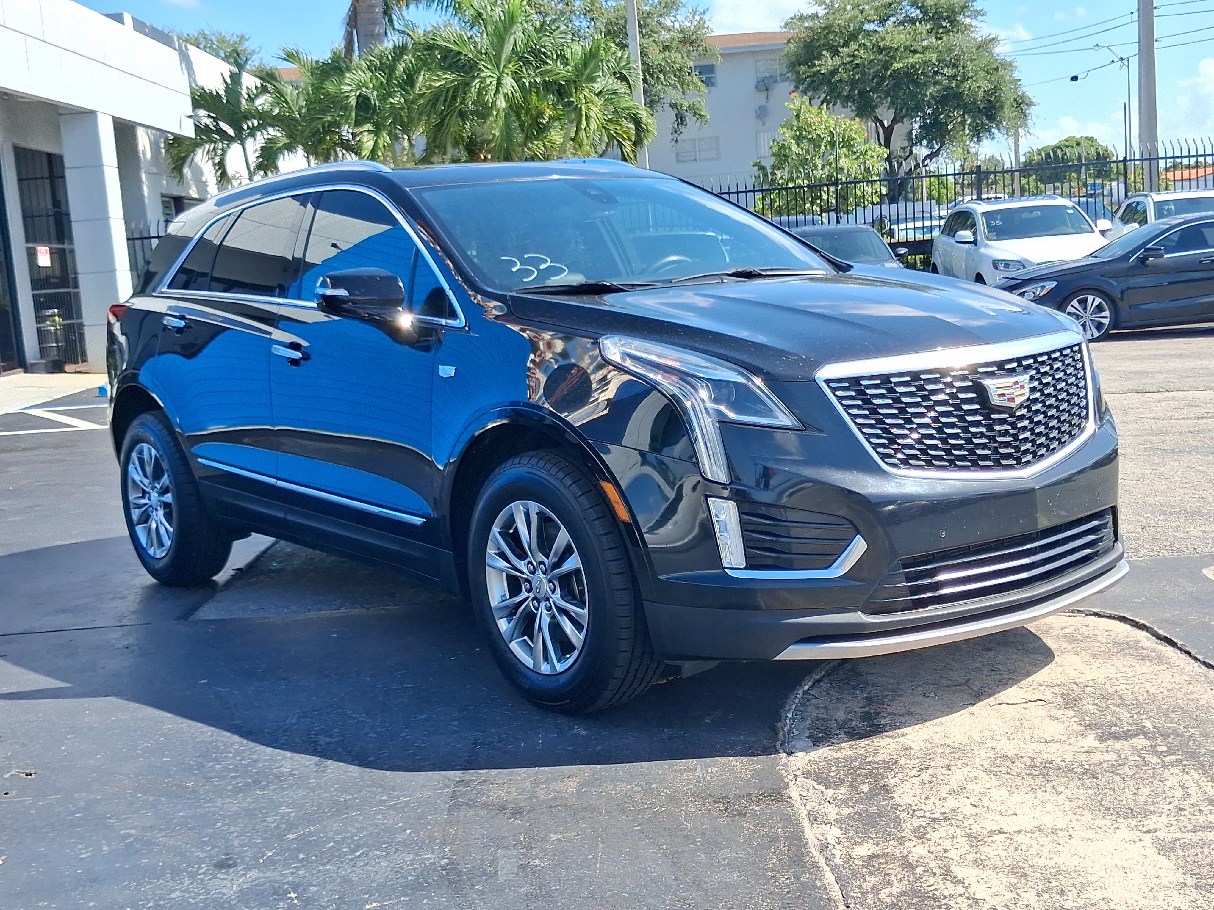 Used 2020 Cadillac XT5 Premium Luxury FWD image 4