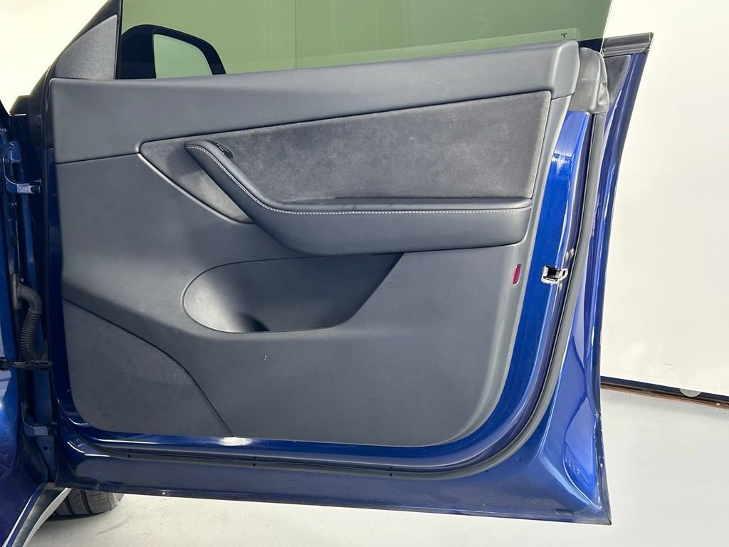 Used 2021 Tesla Model Y Performance AWD/4WD image 9