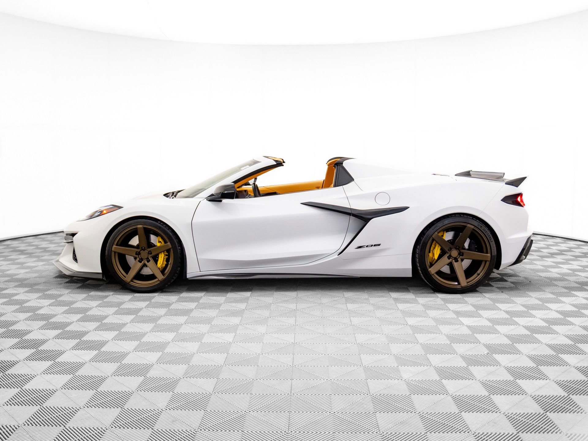 Used 2024 Chevrolet Corvette Z06 w/ Stealth Interior Trim Package image 2