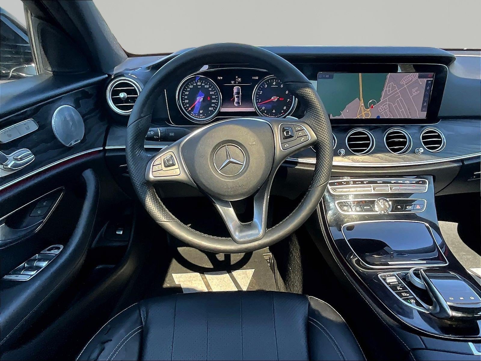 Used 2017 Mercedes-Benz E 300 4MATIC image 8