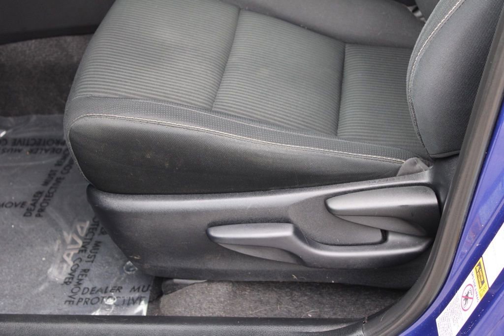 Used 2015 Toyota RAV4 XLE image 16