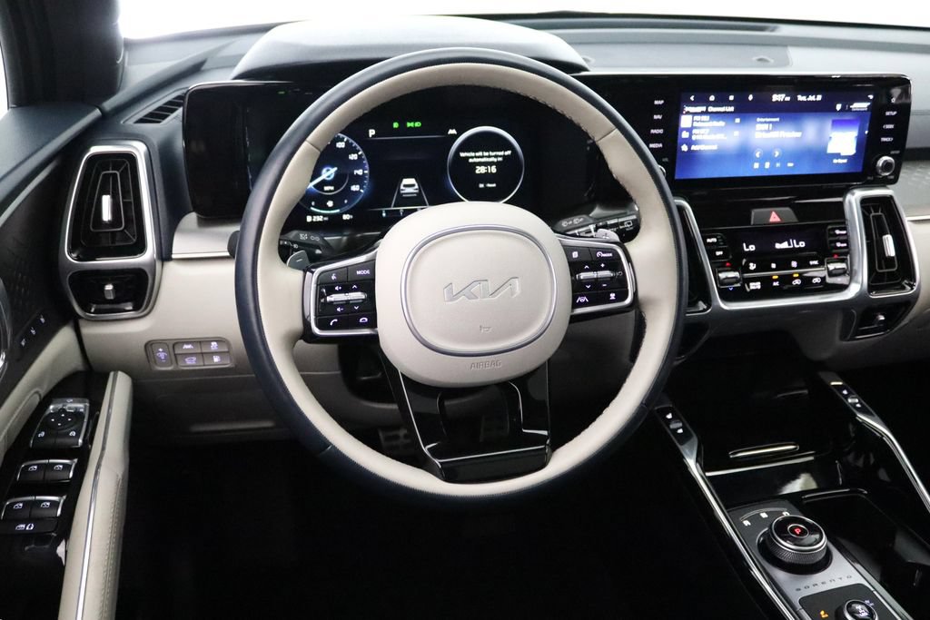 Used 2023 Kia Sorento SX Prestige AWD/4WD image 15