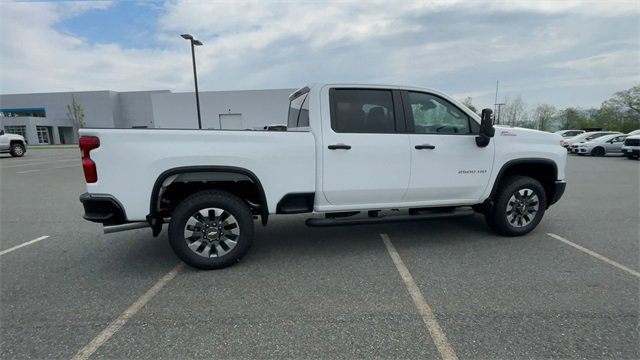 New 2025 Chevrolet Silverado 2500 Custom w/ Custom Value Package image 9