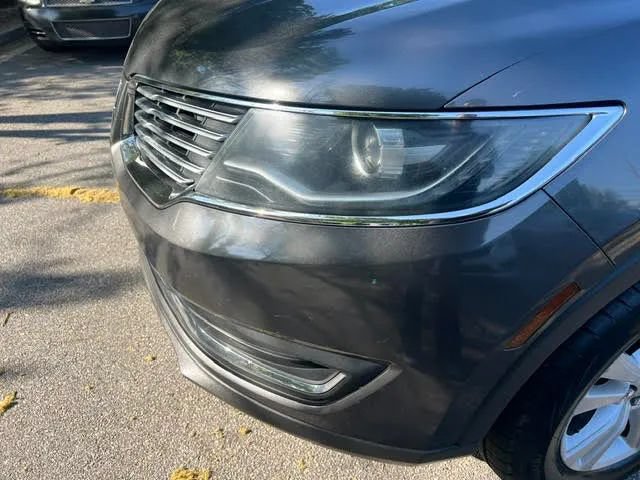 Used 2018 Lincoln MKX Premiere FWD image 4