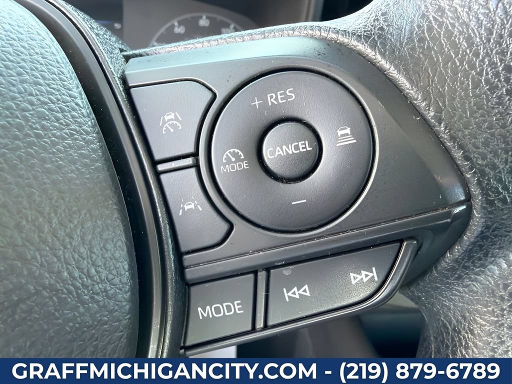 Used 2025 Toyota Corolla LE FWD image 19