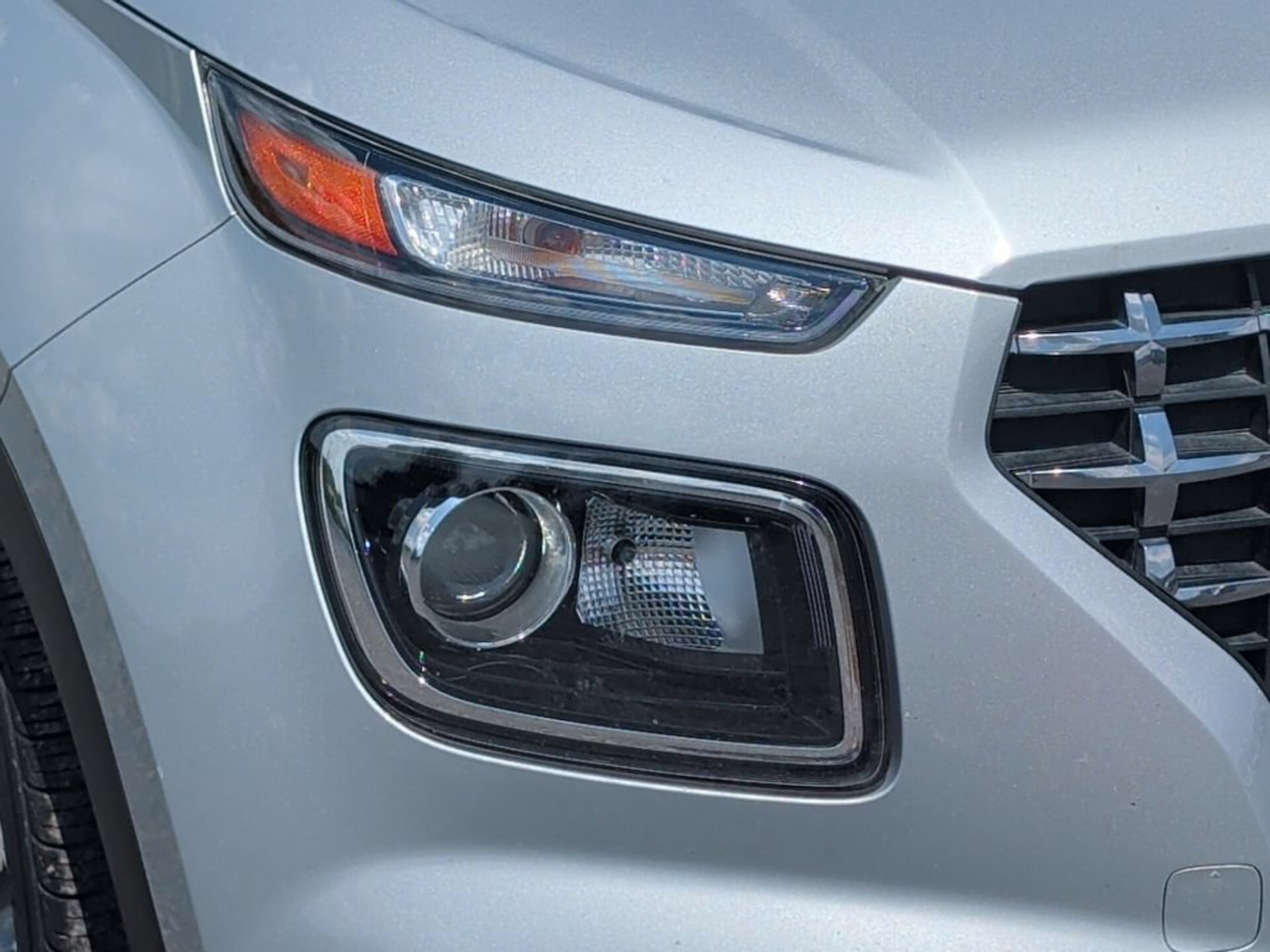 Used 2022 Hyundai Venue SEL FWD image 10