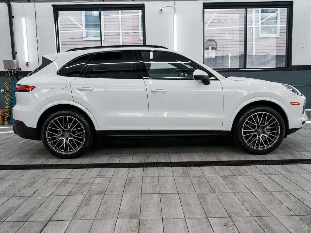 Used 2023 Porsche Cayenne image 5